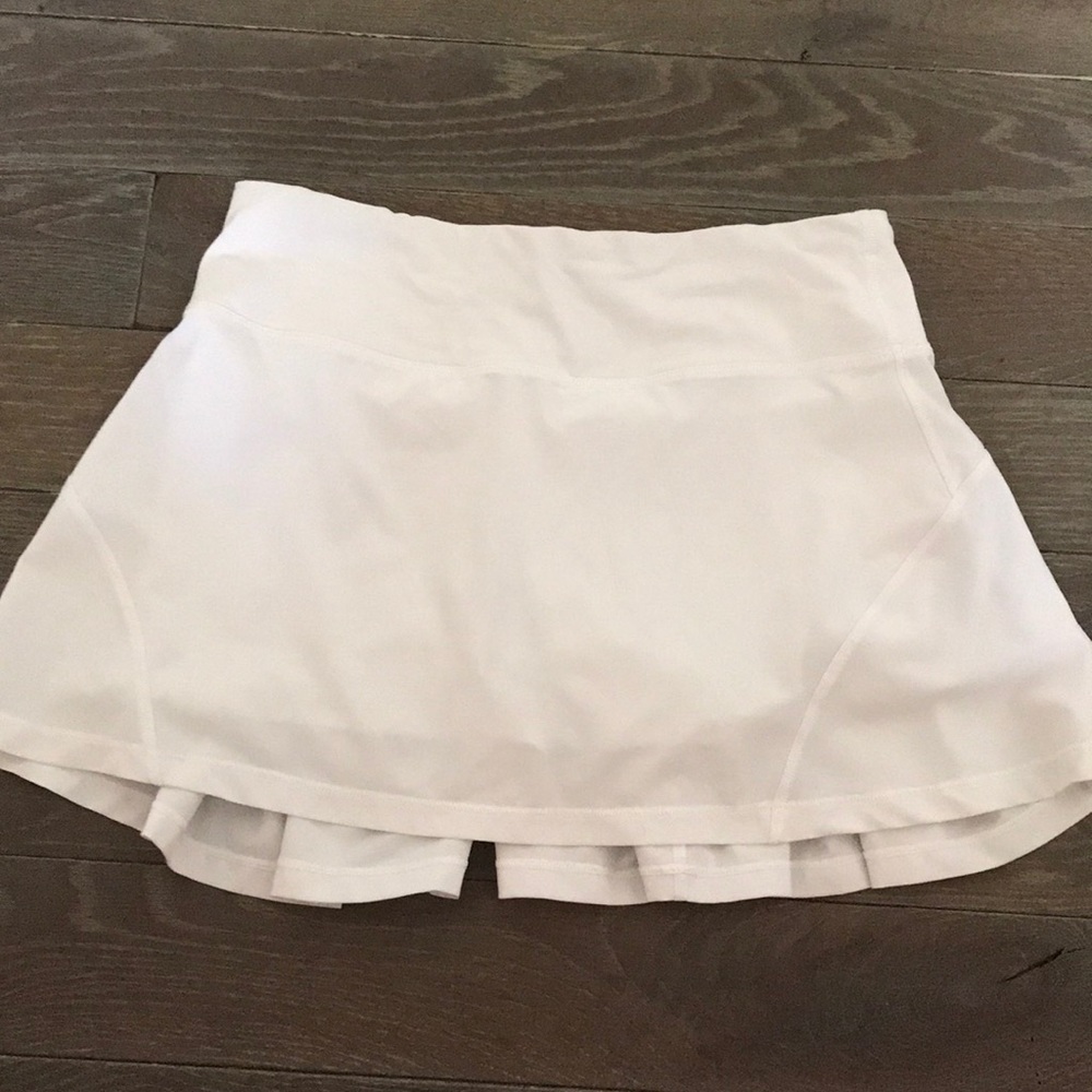 Lululemon tennis skirt - white- size 2